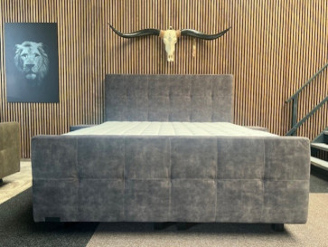 King Richard Boxspring